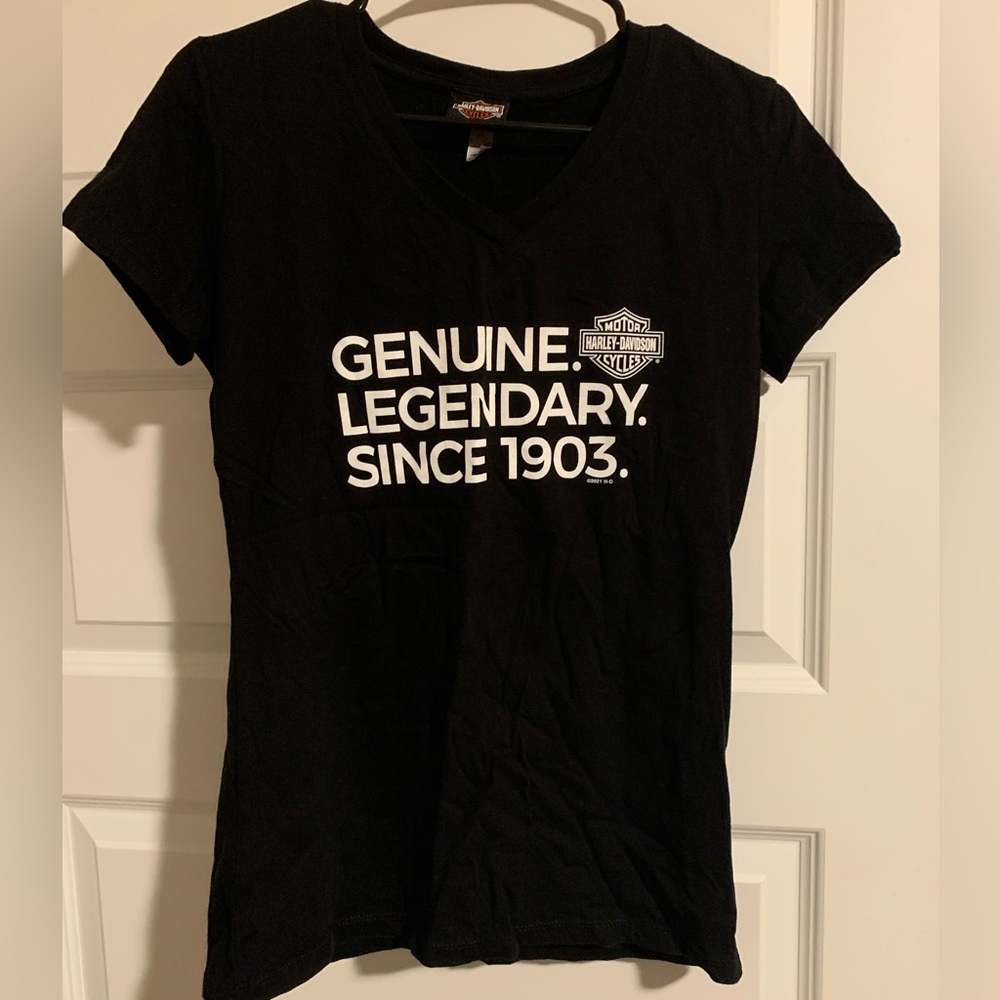 Women’s Harley Davidson Top (wrinkles discussed below)